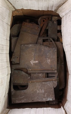Lot 31 - Two boxes containing a quantity of 3½" gauge...