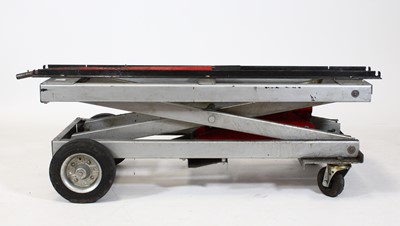 Lot 72 - A 5-inch gauge scissor lifting jack for...