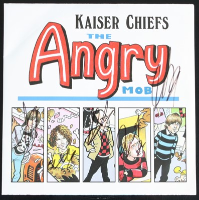 Lot 573 - Kaiser Chiefs - The Angry Mob, BUN132-7...