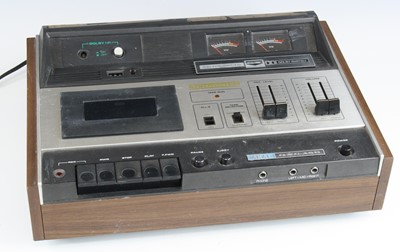 Lot 623 - An Akai Model AA-920 Stereo receiver in chrome...