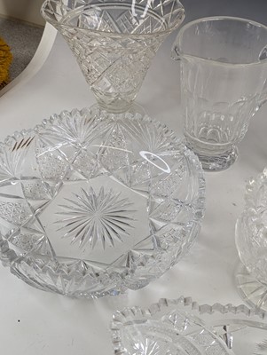 Lot 2082 - A collection of crystal glassware, 19th...