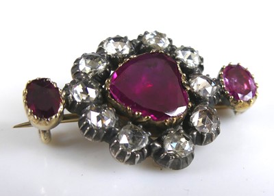 Lot 2260 - A George III ruby and diamond cluster brooch,...