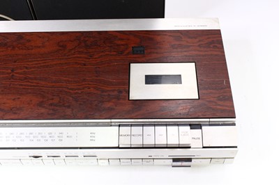 Lot 600 - A Bang & Olufsen Beocenter 2600, radio &...