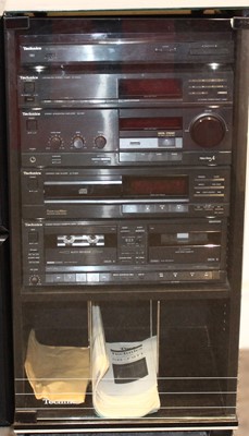 Lot 615 - A Technics separates stereo system, components...
