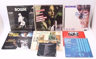 Lot 599 - A collection of David Bowie 12" and 7" LP's...