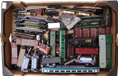 Lot 423 - One tray of approx 40 x 00 gauge unboxed...