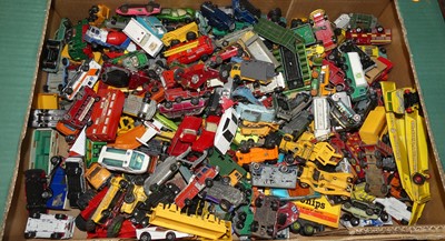 Lot 1607 - A tray containing loose & playworn diecast to...