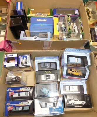 Lot 1612 - Two trays of boxed modern issue diecast to inc....