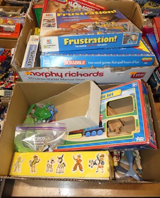 Lot 1620 - A box of various board/interactive play games...