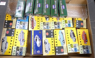 Lot 1639 - A tray of mixed 1:43 scale Vanguards and Corgi...
