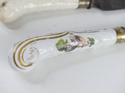 Lot 2087 - A Chelsea porcelain handled dinner knife,...