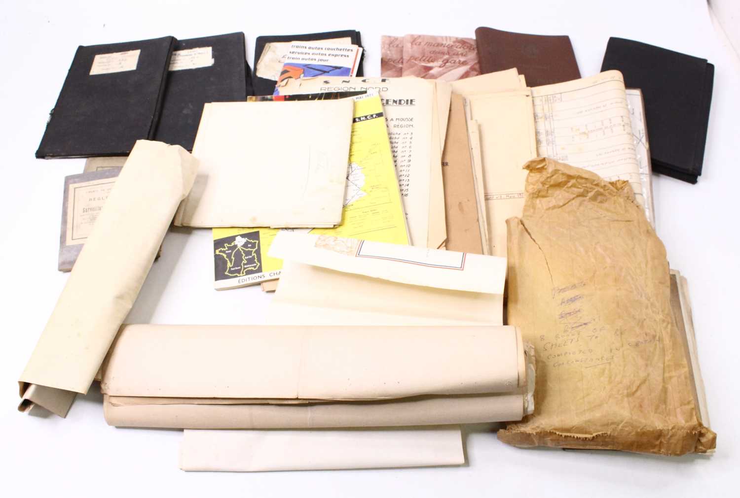 Lot 47 - One tray containing mixed SNCF original...