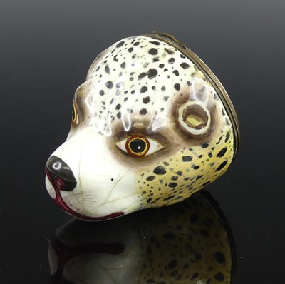 Lot 2391 - A South Staffordshire enamel bonbonniere, late...