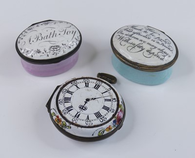 Lot 2366 - A South Staffordshire enamel patch box, late...