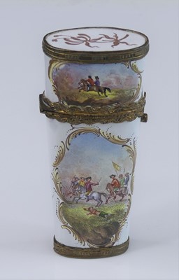 Lot 2350 - A South Staffordshire enamel etui, late 18th...