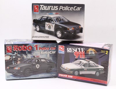 Lot 1611 - AMT/ERTL 1.25 scale Movie/TV/911 kits, 6059...