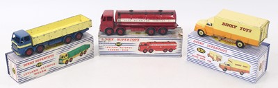 Lot 1217 - Dinky Toys group of 3 Haulage models to...