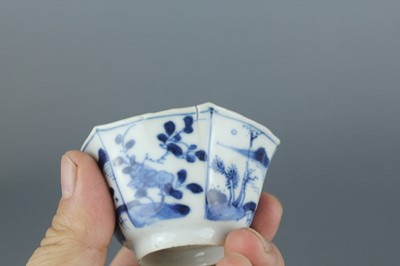 Lot 14 - A set of Chinese blue and white tea vessels,...