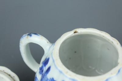 Lot 14 - A set of Chinese blue and white tea vessels,...
