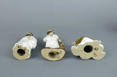 Lot 205 - A group of Chinese Shiwan figures, 20th...