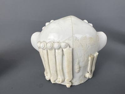 Lot 61 - A group of Chinese porcelain pieces, 19th to...