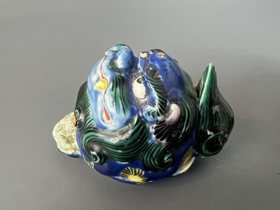 Lot 61 - A group of Chinese porcelain pieces, 19th to...