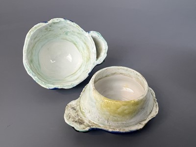 Lot 61 - A group of Chinese porcelain pieces, 19th to...