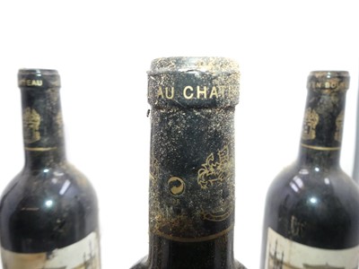 Lot 1048 - Chateau Leoville Barton 2002, Saint-Julien, 12...