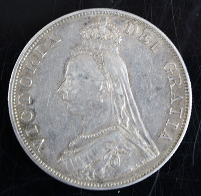 Lot 3052 - England, 1696 crown, obv: William III laureate...