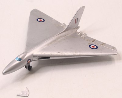 Lot 1144 - Dinky Toys very rare No. 749 Avro Vulcan Delta...
