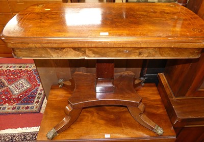 Lot 1192 - A mid-Victorian figured walnut and roundel...