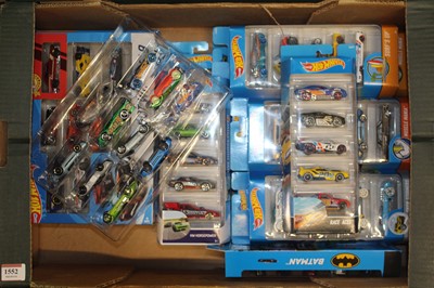 Lot 1552 - A quantity of boxed and loose Hotwheels modern...