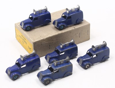 Lot 1195 - Dinky Toys Trade Box of 6 Loud Speaker Van 34C...