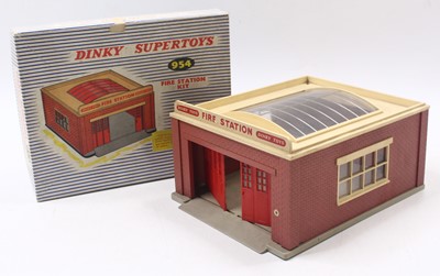 Lot 1415 - Dinky Toys No.954 Fire Station Kit, build...