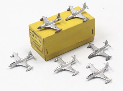 Lot 1147 - Dinky Toys Aircraft, trade box 733/70F...