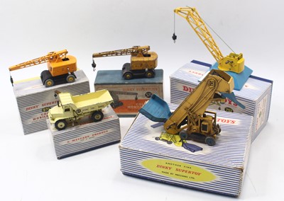 Lot 1254 - Dinky Toys group of 5 Construction examples to...