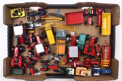 Lot 1828 - One tray of mixed scale unboxed tractors, by...