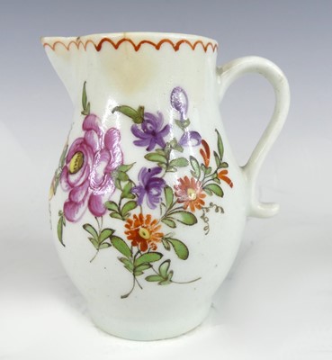 Lot 2067 - A Lowestoft porcelain sparrowbeak cream jug,...