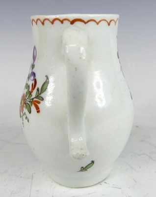 Lot 2067 - A Lowestoft porcelain sparrowbeak cream jug,...