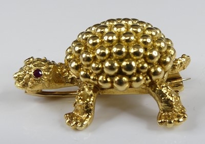 Lot 2237 - An 18ct yellow gold three-dimensional tortoise...