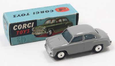 Lot 1437 - Corgi Toys No. 202 Morris Cowley Saloon...