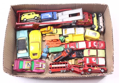 Lot 1482 - A quantity of various loose diecast vehicles...