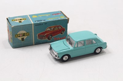 Lot 1760 - Spot On Models by Triang No. 262 Morris 1100,...