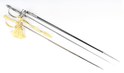 Lot 556 - A modern Court sword, having an unmarked...