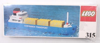 Lot 2019A - Lego Vintage No.315 Container Transport,...