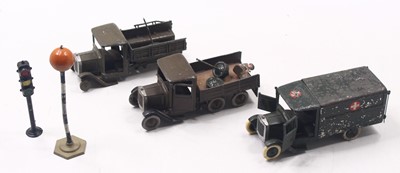 Lot 1976 - Britains group of 3 loose and playworn...