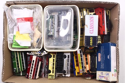 Lot 827 - 1:76 scale plastic/white metal and resin kits...