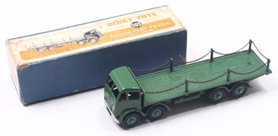 Lot 1101 - Dinky Toys, 505 Foden Flat Truck with chains,...