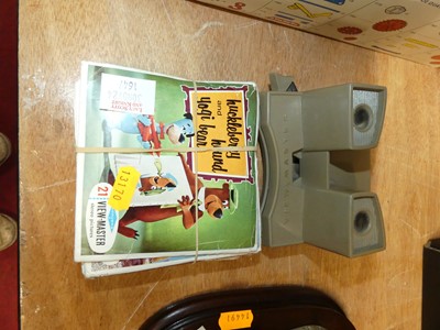 Lot 1647 - An original Viewmaster with a quantity of...