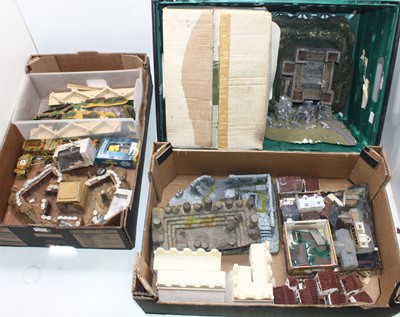 Lot 2090 - Three trays containing a quantity of mixed...